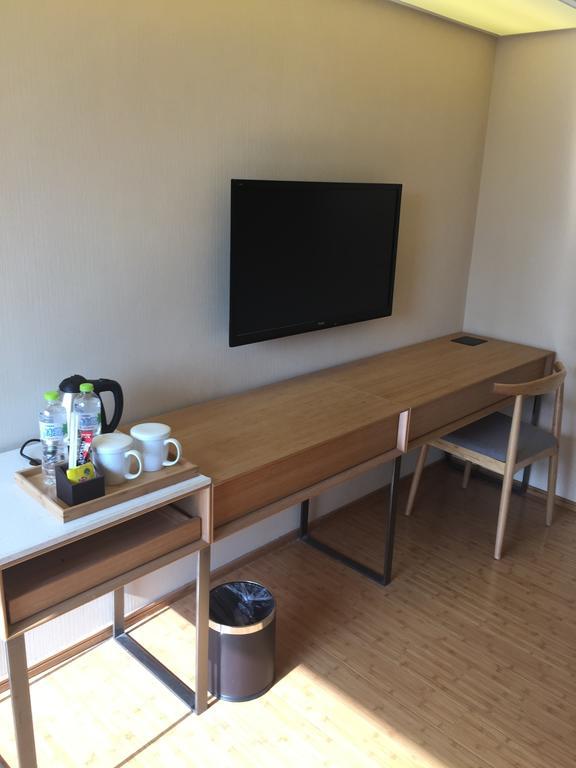 Ji Hotel Jinan Quancheng Square الغرفة الصورة