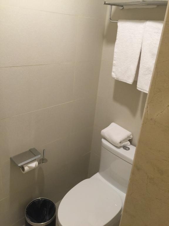 Ji Hotel Jinan Quancheng Square الغرفة الصورة